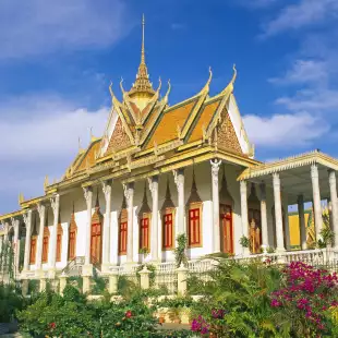 Royal Palace in Chey Chumneas, featuring a Khmer architectural style