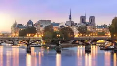 Île de la Cité island and the river Seine during sunrise, Paris